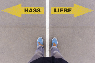 Hass und Liebe, zwei Wege